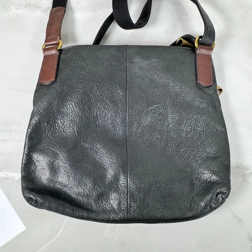 Fossil Black Leather‎ Crossbody Bag Purse Adjustable Strap Neutral Casual